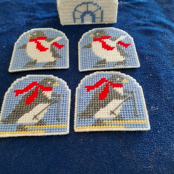 ❤️Penguins/Igloo coaster set - Picture 1 of 5